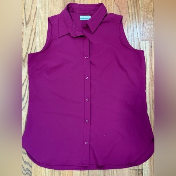 Columbia Tops - Columbia Women’s Shirt Button Up Sleeveless Hiking Burgundy Size M